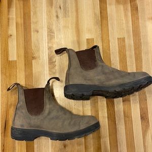 Blundstone Chelsea boot